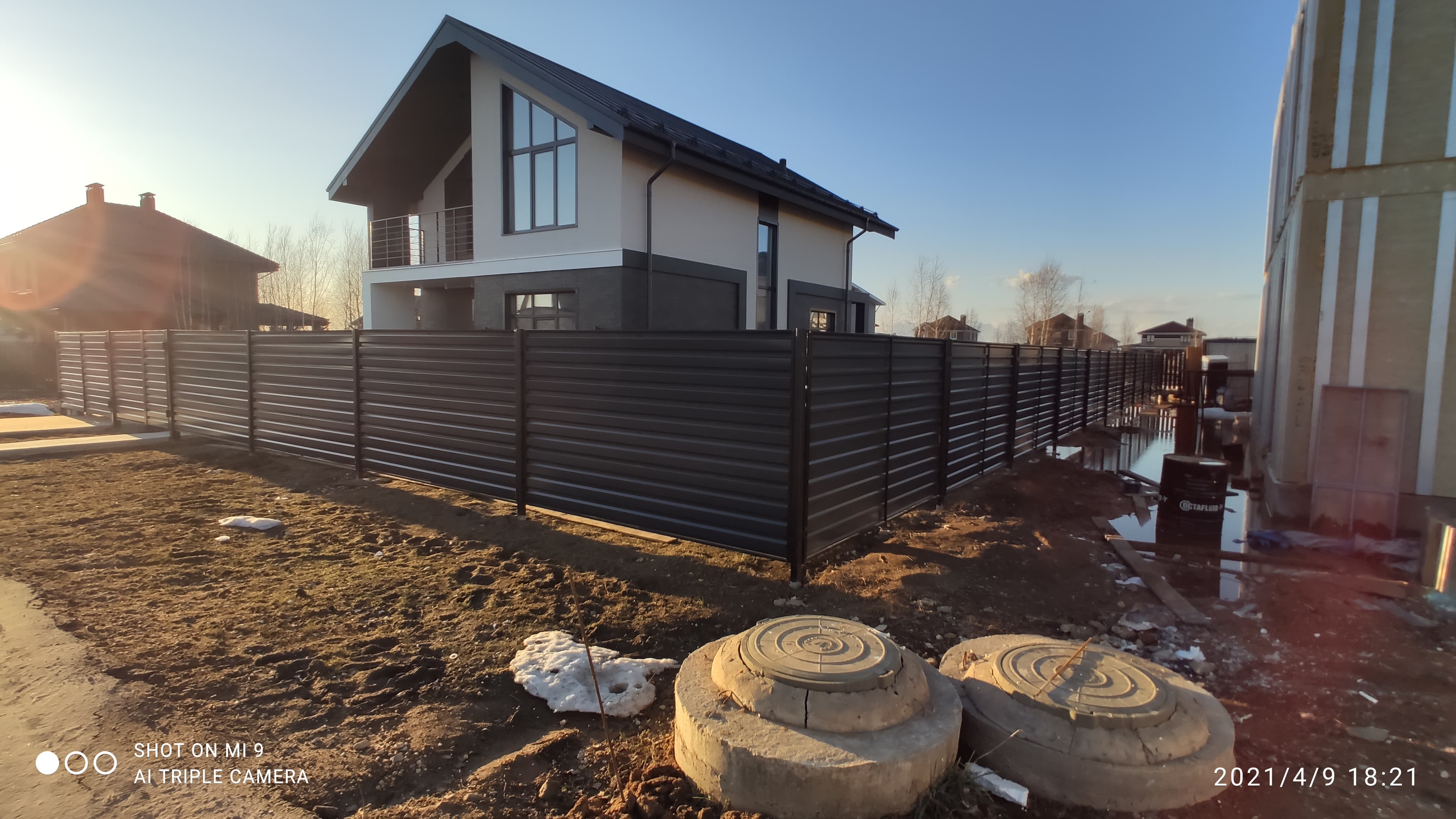 Готовый коттедж — общий вид с улицы